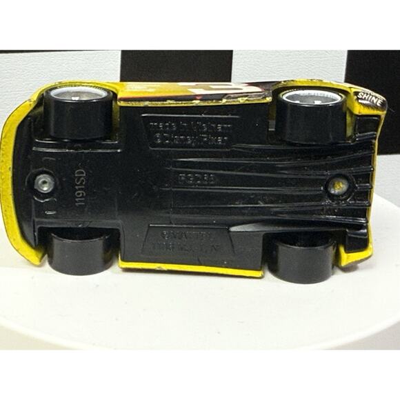 Disney Pixar Cars Carstin “Ace” Dillon #3 Sidewall Shine - Picture 8 of 8